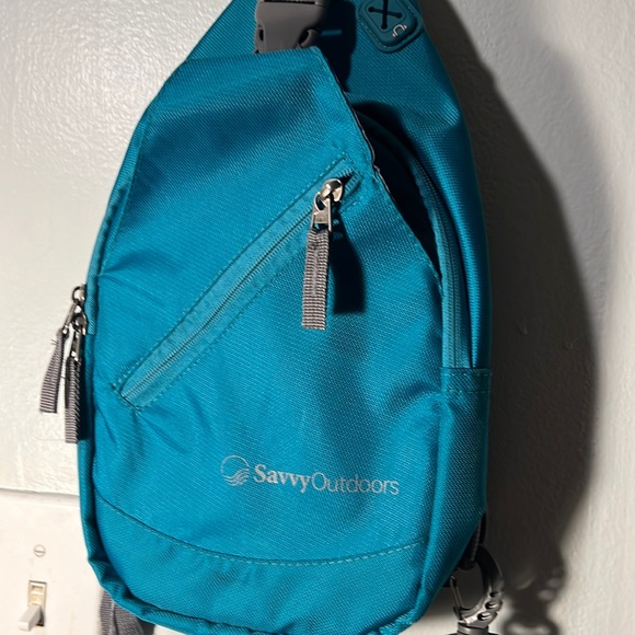 Savvy Handbags - Savvy outdoors sling bag green